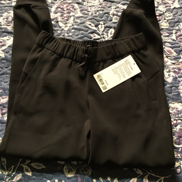Lululemon brand new - Picture 1 of 2
